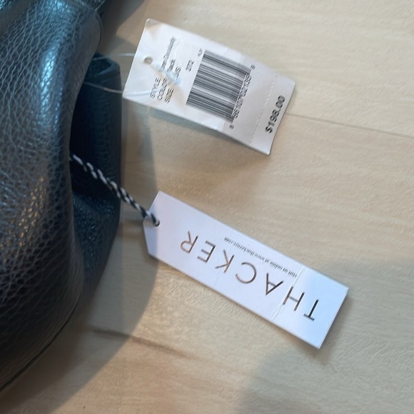 NWT THACKER LOREN genuine leather BUCKET BAG - Picture 4 of 10